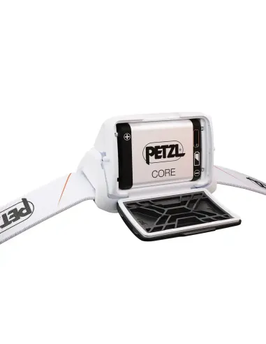 Latarka czołowa Petzl Tikka Core White