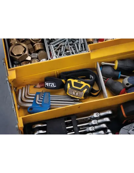Latarka czołowa Petzl Aria 1R