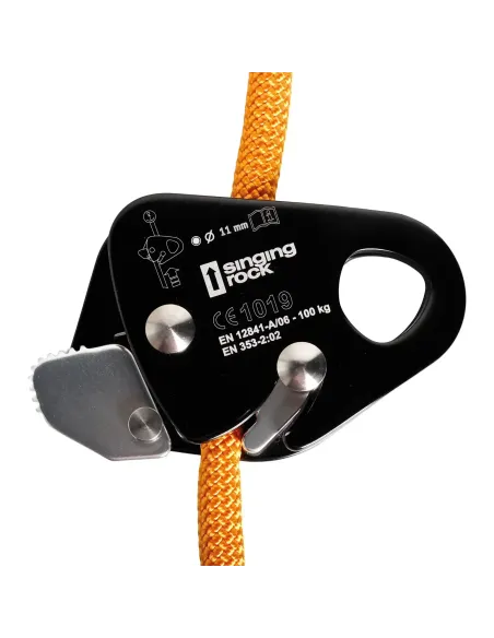 Fall arrester Singing Rock Locker