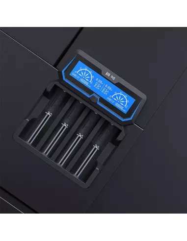 4 channel charger Xtar X4
