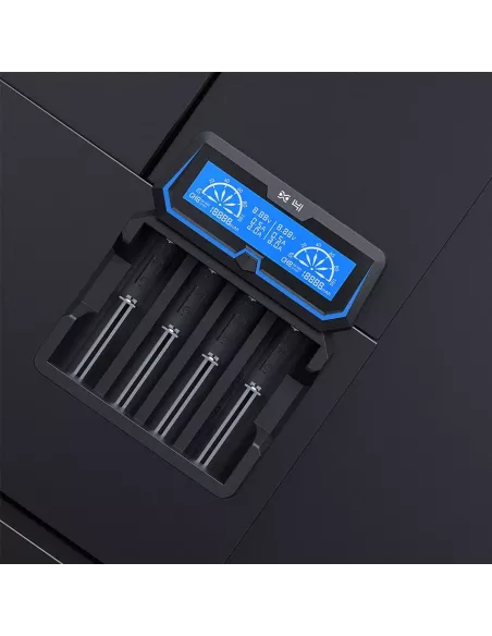 4 channel charger Xtar X4