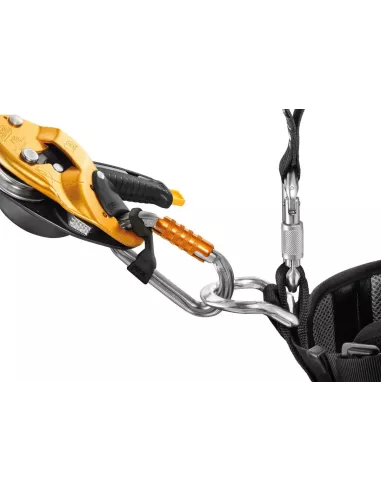 Carabiner Petzl Am'D Triact-Lock