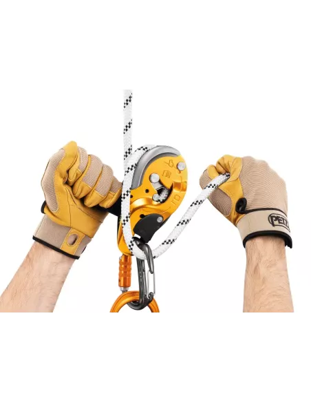 Karabinek Petzl Freino Z Triact-Lock Karabinek Petzl Freino Z Triact-Lock