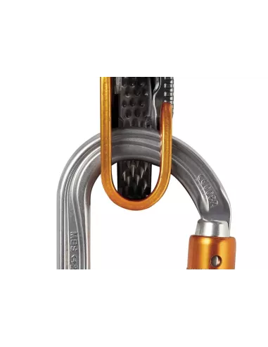 Climbing carabiner Petzl OK Triact lock