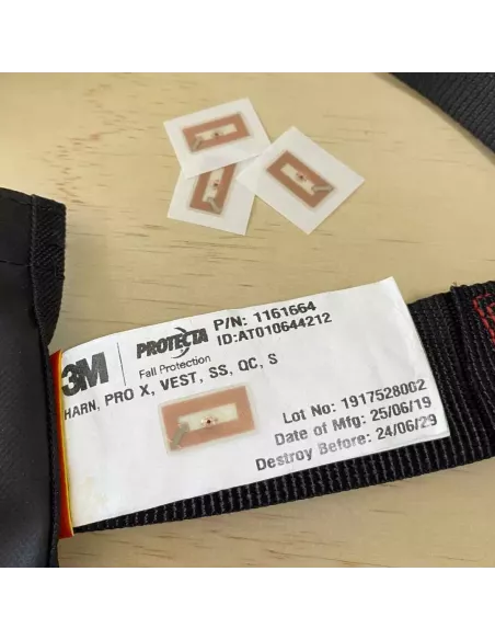 NFC tag Scannable Under Label NFC Tag (1 pc)