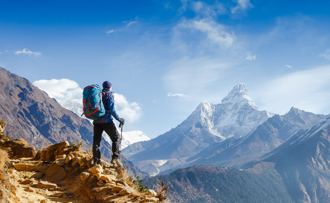 Co zabrać ze sobą na trekking w góry?